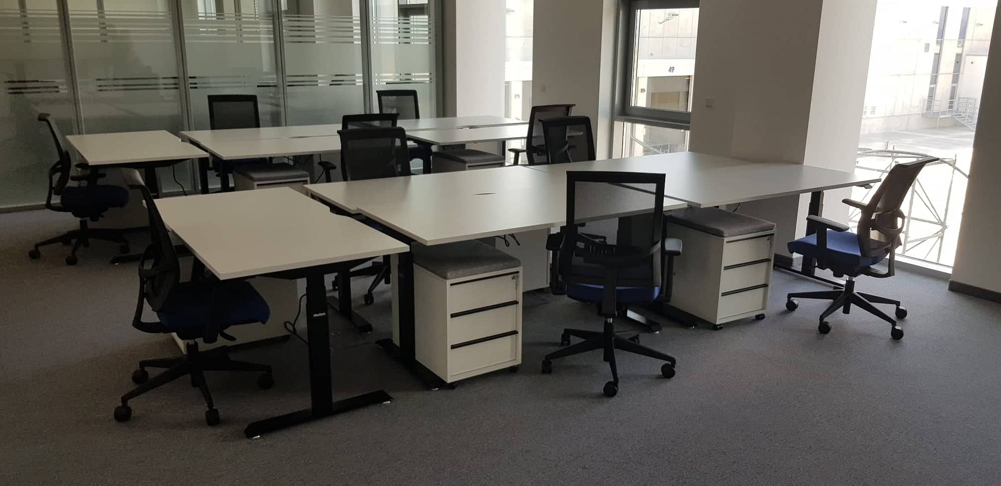 Ergonomic office with height adjustable desks BulDesk Pro